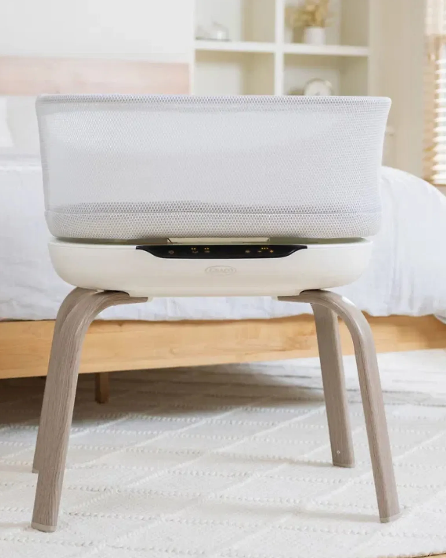 Eluma Nest - Luna - Culla Smart con Movimento Automatico e Suoni Rilassanti