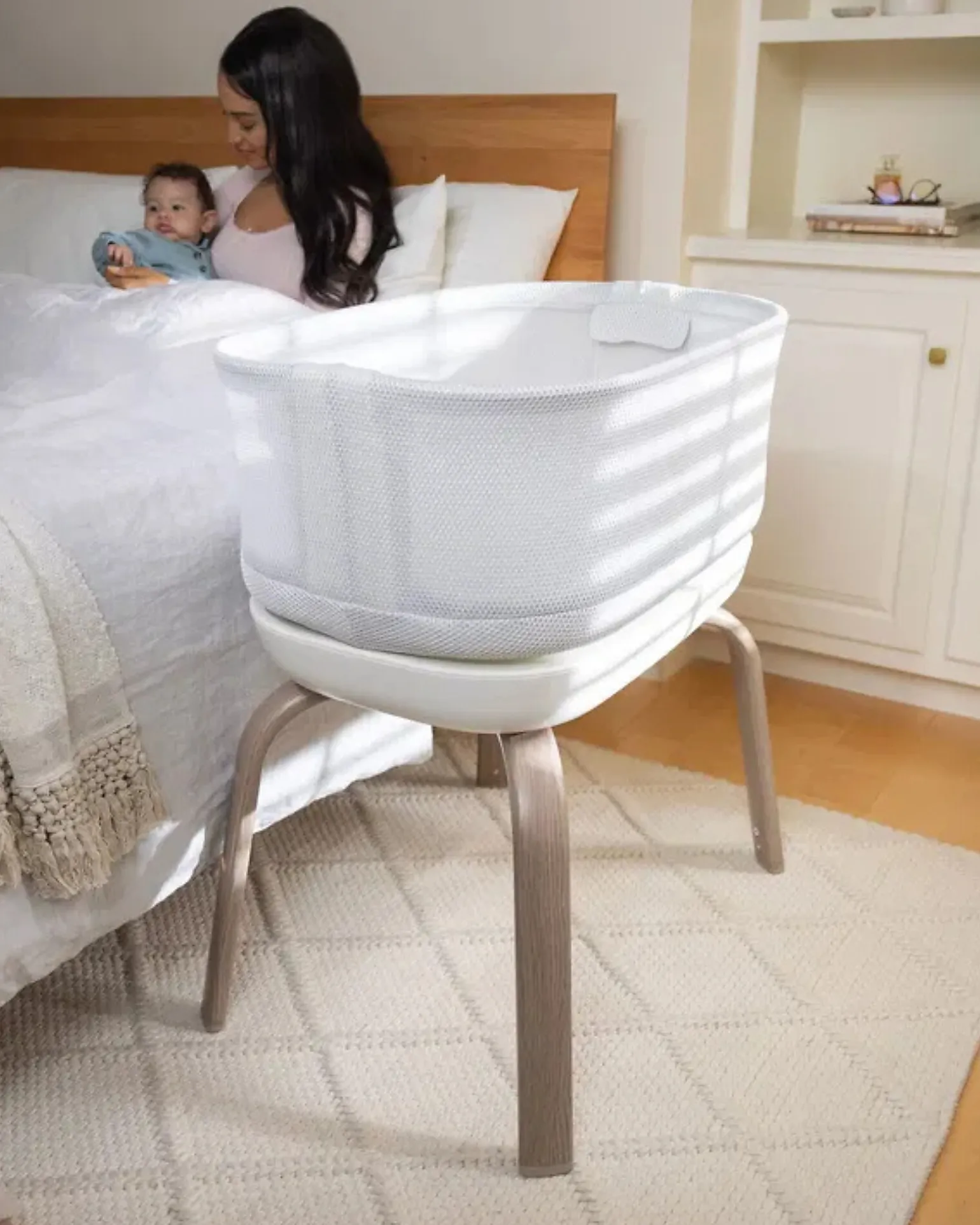 Eluma Nest - Luna - Culla Smart con Movimento Automatico e Suoni Rilassanti