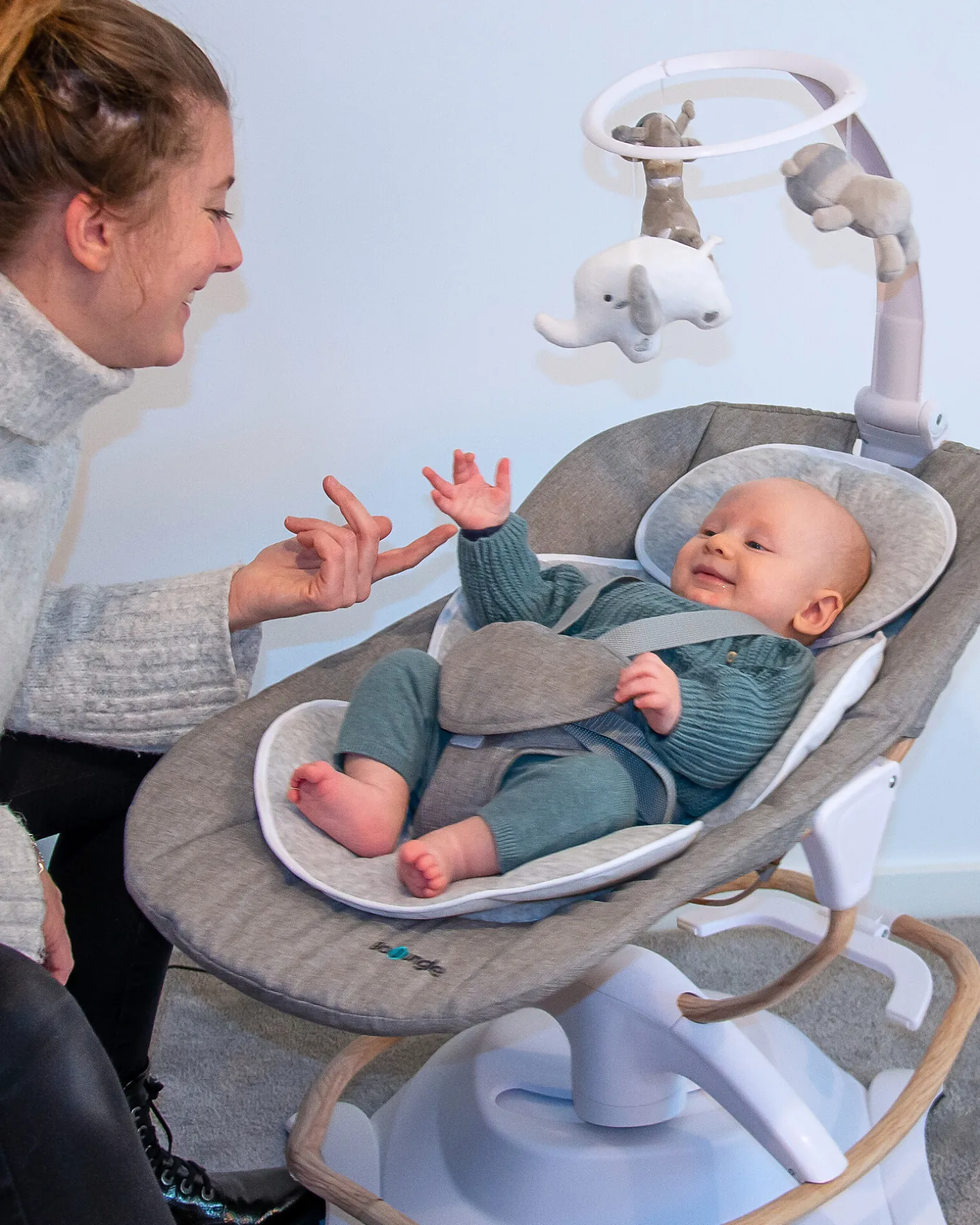 2 in 1 Sdraietta e Dondolo - Pure White - Con Giochi e Melodie