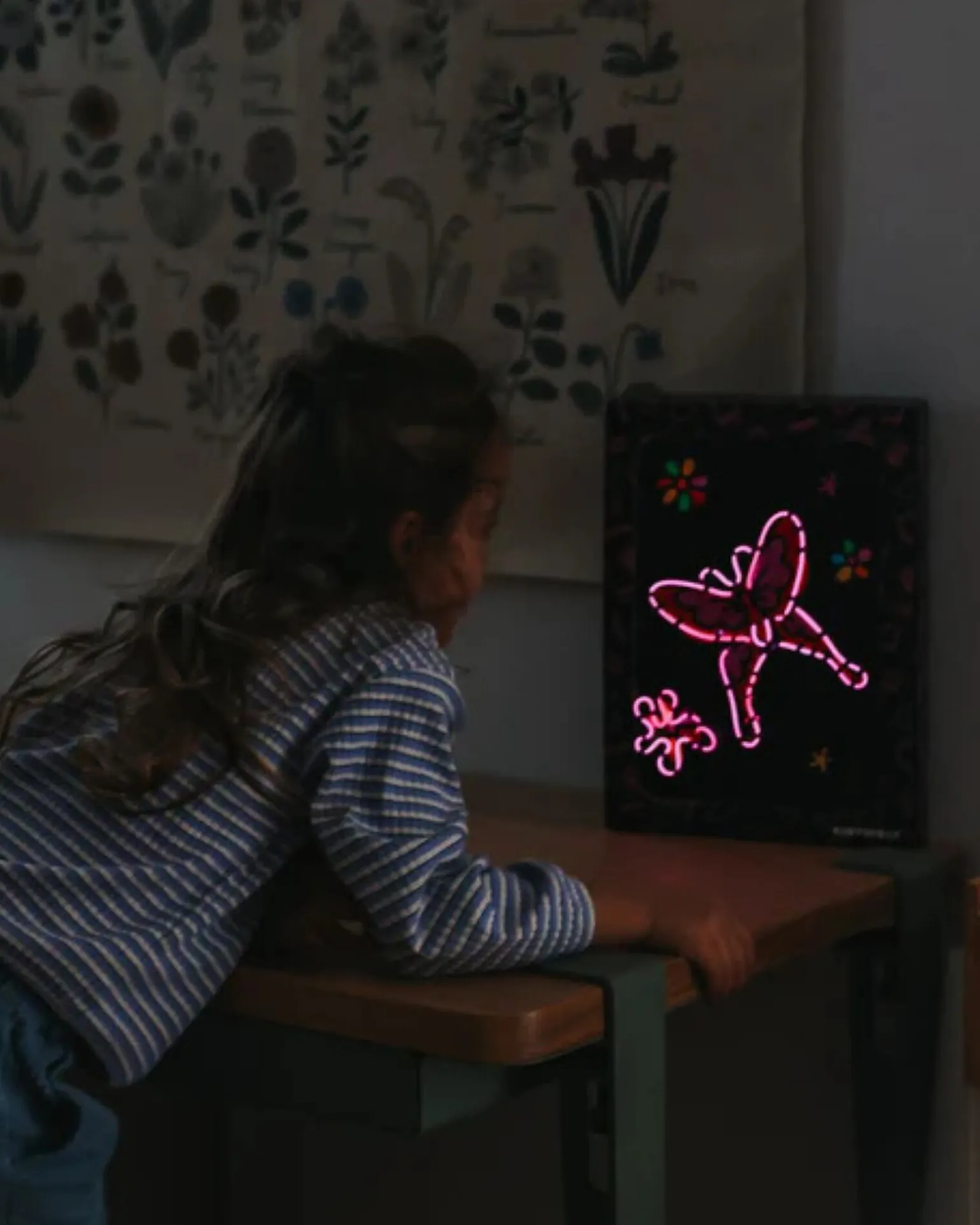 Kit Creativo Kidyneon - Rosa - Crea e Illumina le tue Idee