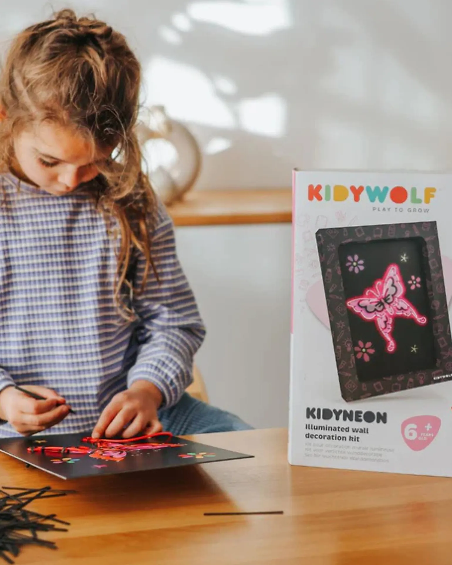 Kit Creativo Kidyneon - Rosa - Crea e Illumina le tue Idee