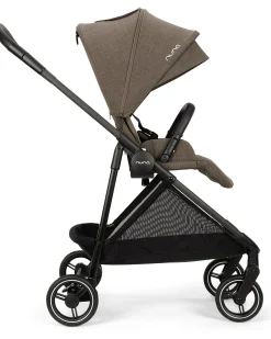 Passeggino Ixxa Next - Pistachio - Ultraleggero e Compatto solo 6Kg!