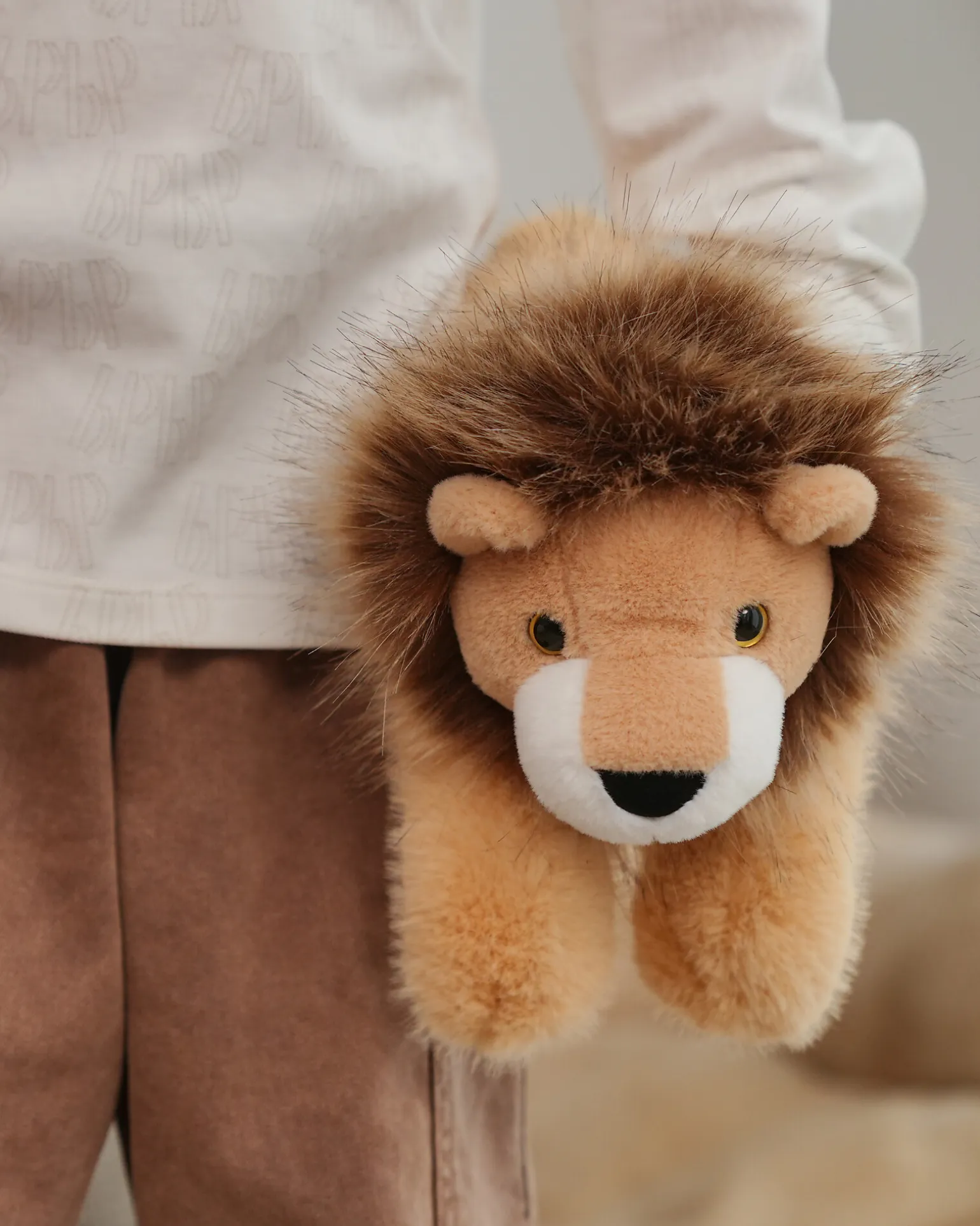 Peluche Ponderato Leonard il Leone - il Peluche che ti Abbraccia - 40 x 13 x 15 cm - 100% Materiali Riciclati