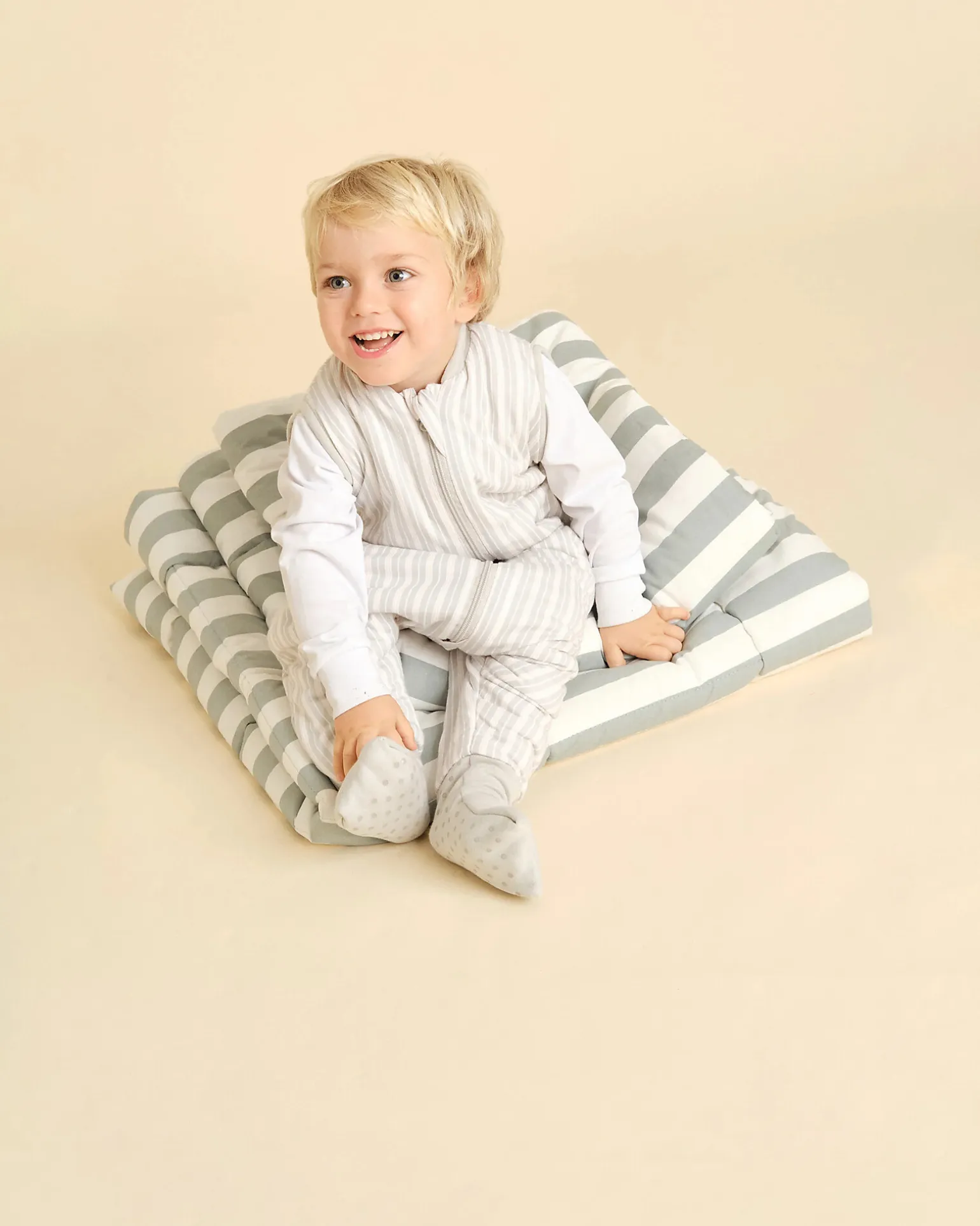 Sacco Nanna con Piedini e Calzini Incorporati - Dawn Stripes - TOG 1 - 2 anni (80-90 cm)