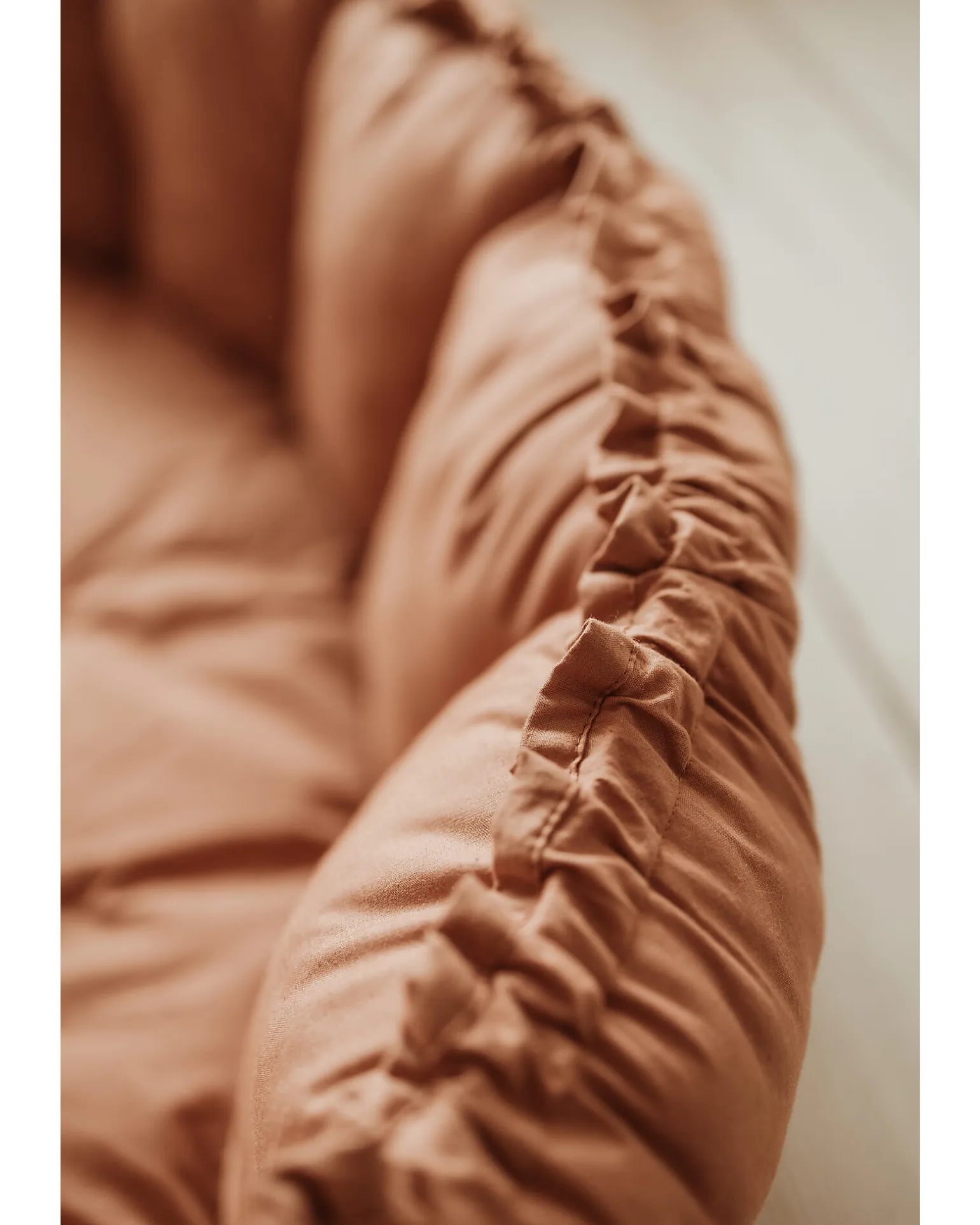 Sacco Portagiochi Bloom - Tappeto Gioco Imbottito e Baby Nest 2 in 1 in 100% Cotone Bio - Tawny Brown