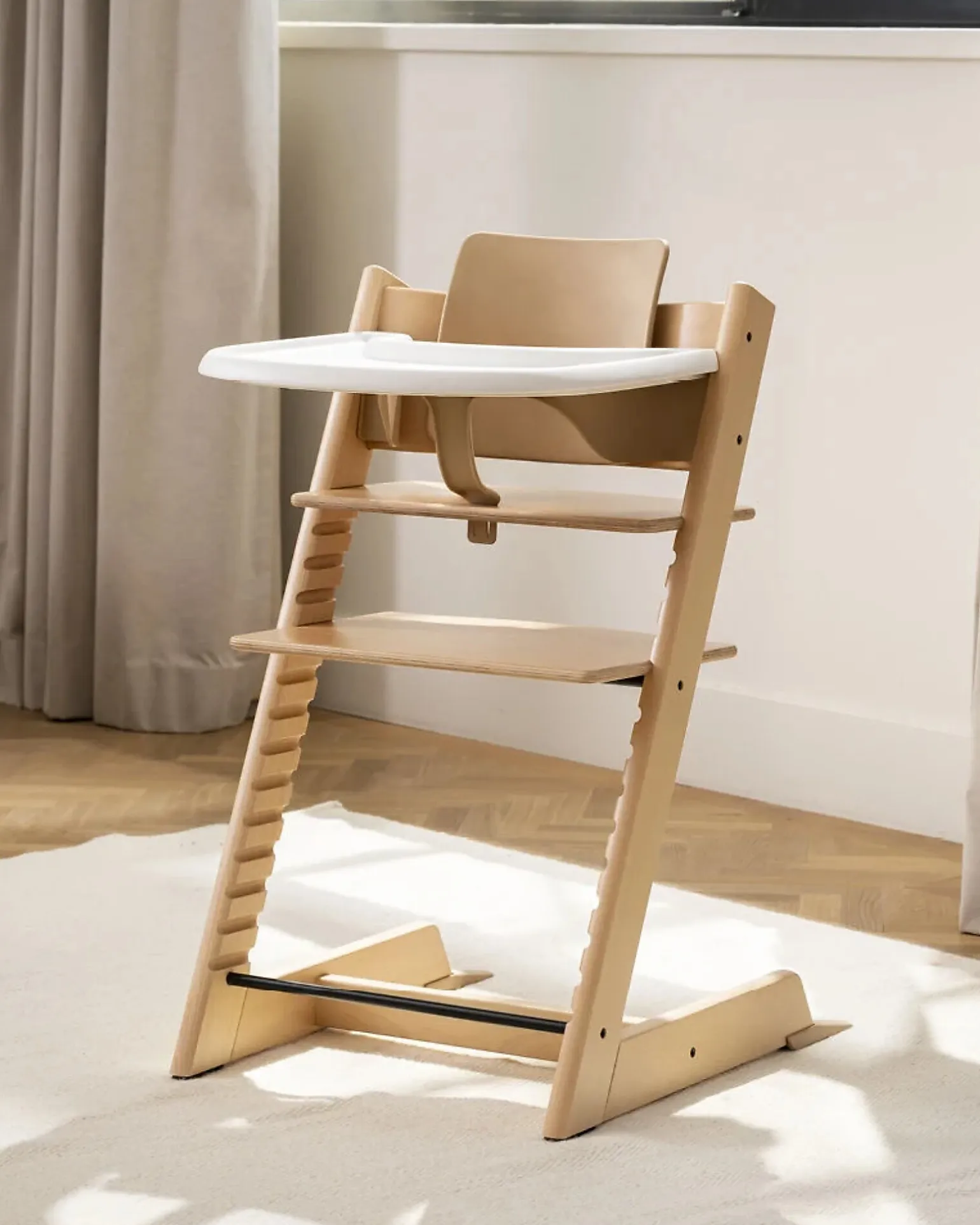 Sedia Evolutiva Tripp Trapp Naturale in Faggio + Baby Set + Vassoio Bianco - 6M+