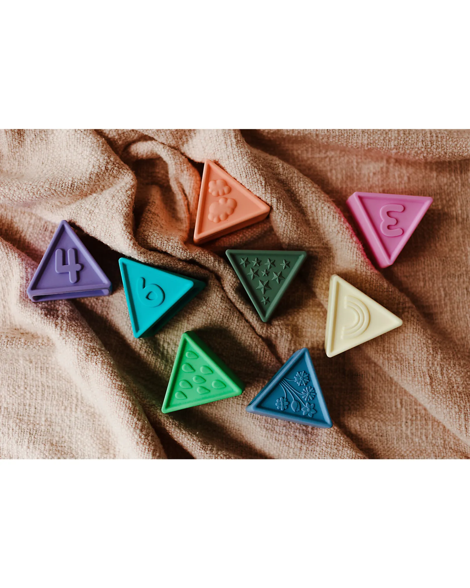 Set Gioco Triblox - 9 Tessere Triangolari - Rainbow Pastel - Silicone