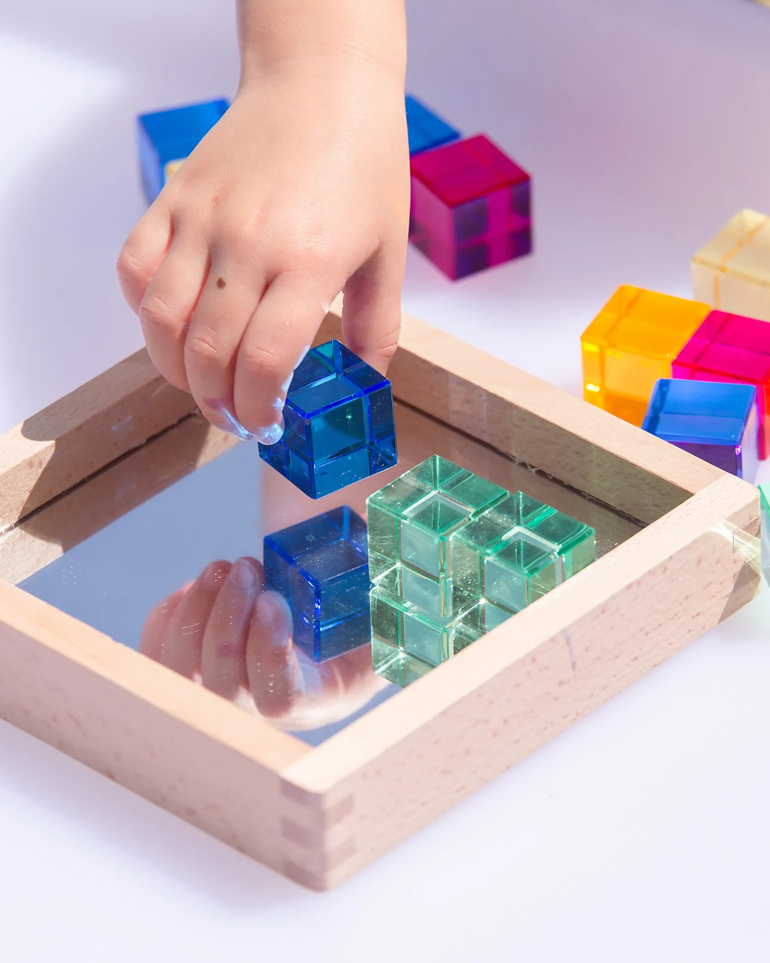 Set Gioco Vassoio con Specchio e Gemme - 25 Pezzi - dai 3 Anni - Per Lavagna Luminosa
