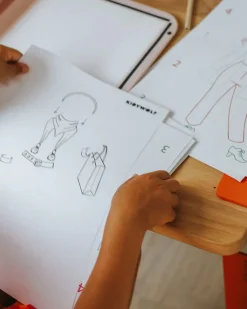 Tavola Luminosa per Disegno e Scrittura - Moda - Creatività e Divertimento per Bambini - 5+ anni
