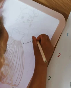 Tavola Luminosa per Disegno e Scrittura - Moda - Creatività e Divertimento per Bambini - 5+ anni
