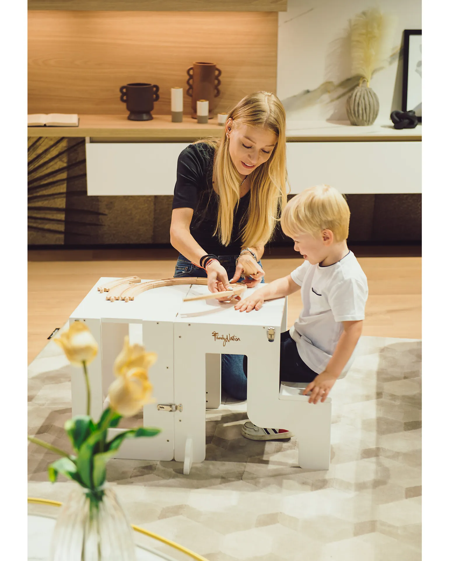 Torre Montessori 2 in 1 - Bianco - Convertibile in Tavolo+Sedia