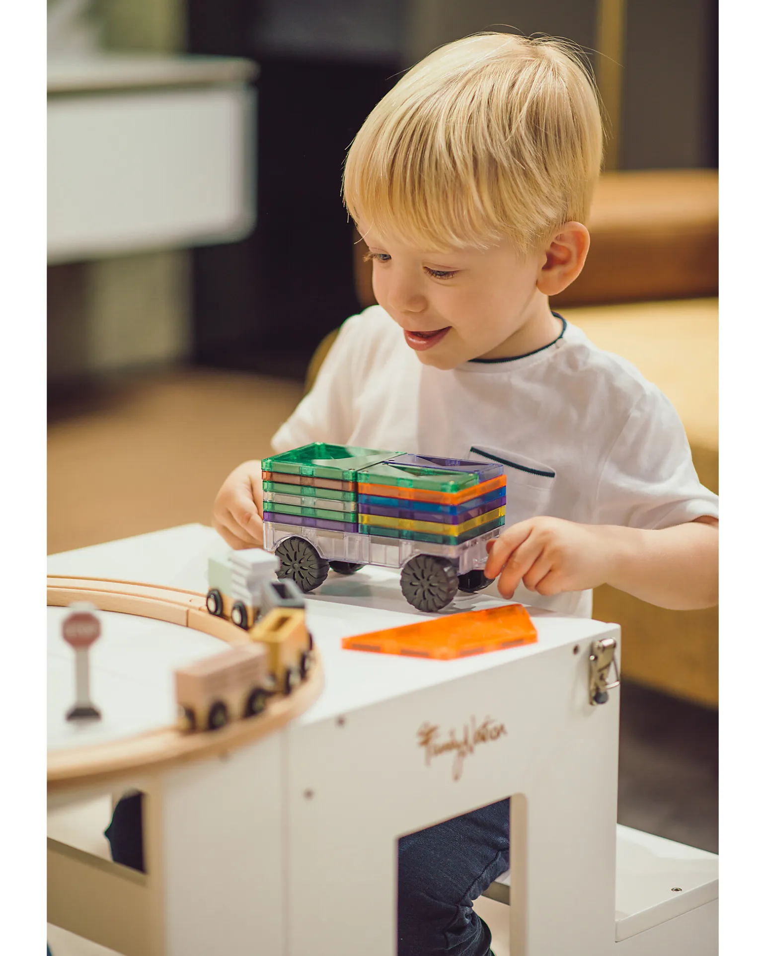 Torre Montessori 2 in 1 - Bianco - Convertibile in Tavolo+Sedia