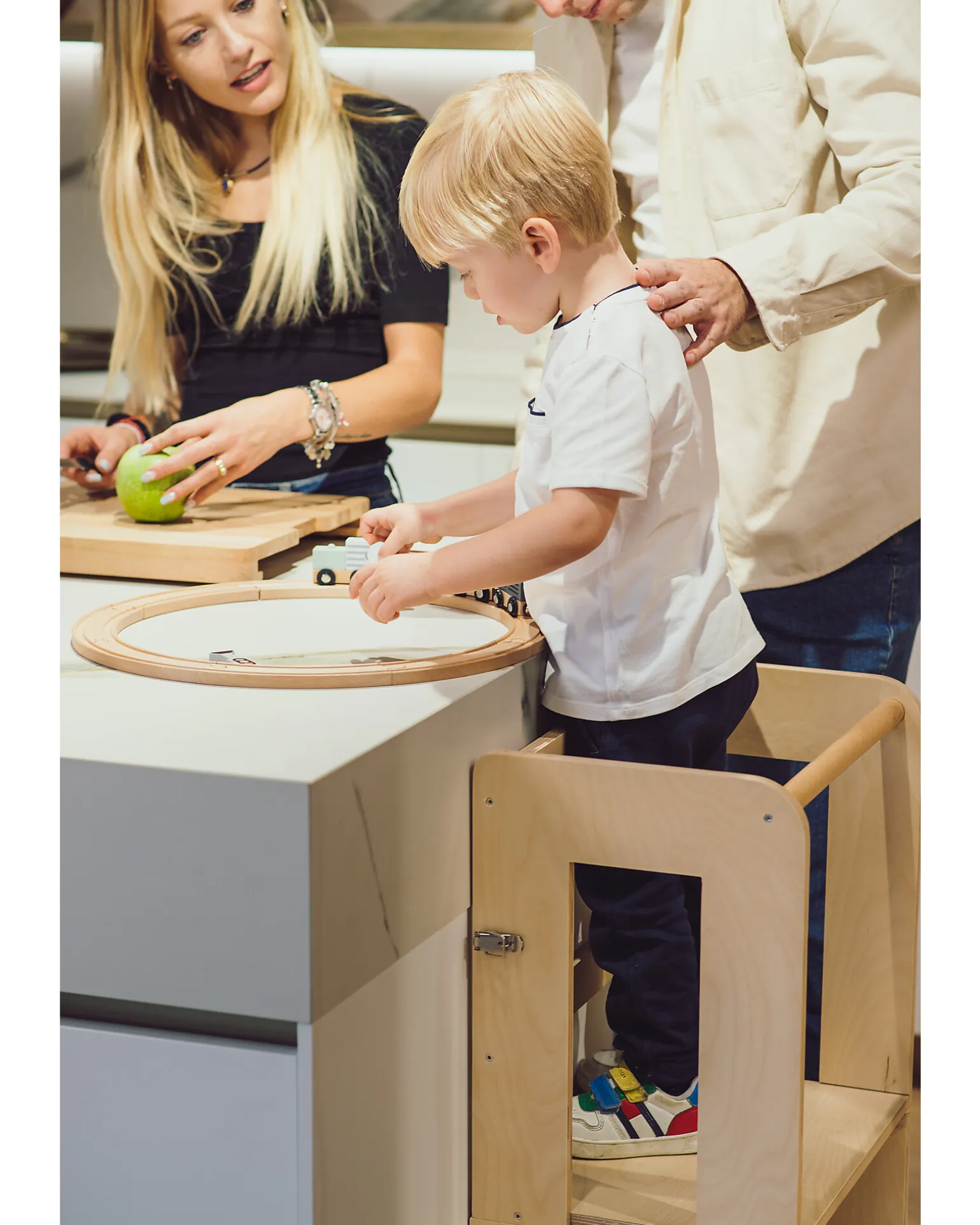 Torre Montessori 2 in 1 - Natural - Convertibile in Tavolo+Sedia