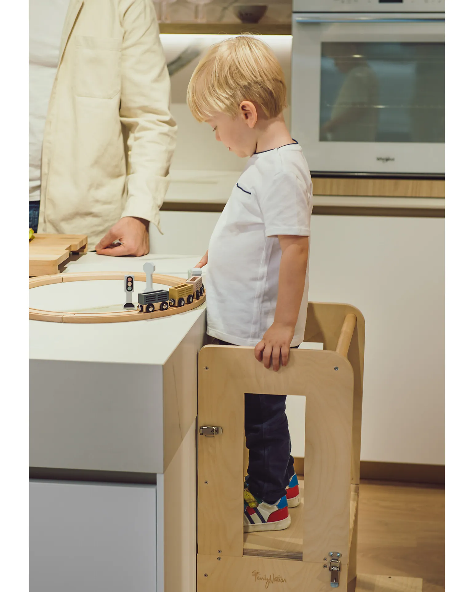 Torre Montessori 2 in 1 - Natural - Convertibile in Tavolo+Sedia