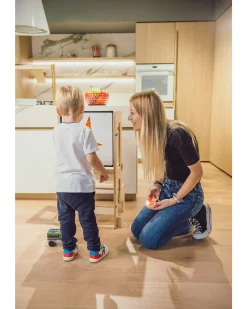 Torre Montessori 3 in 1 - Natural - Lavagna Magnetica e Convertibile in Tavolo+Sedia