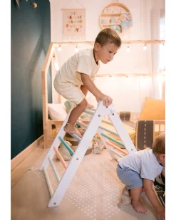Triangolo Montessori Pikler Rainbow - Sunny Beach - Sviluppa Equilibrio e Agilità
