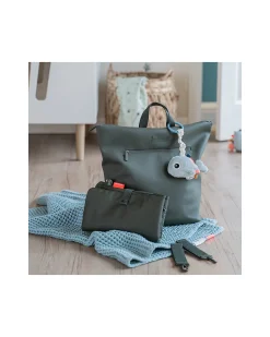 Zaino Cambio con Fasciatoio Ripiegabile e Ganci Passeggino - Nero - Fatto con Bottiglie di Plastica Riciclata